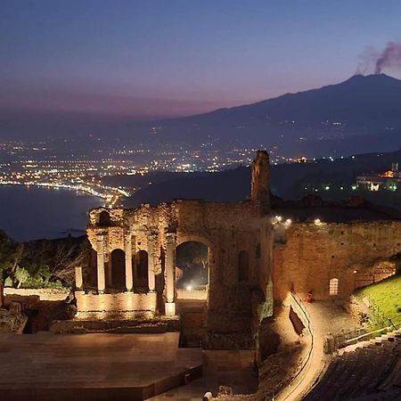 Casa Capri Lejlighed Giardini Naxos Eksteriør billede
