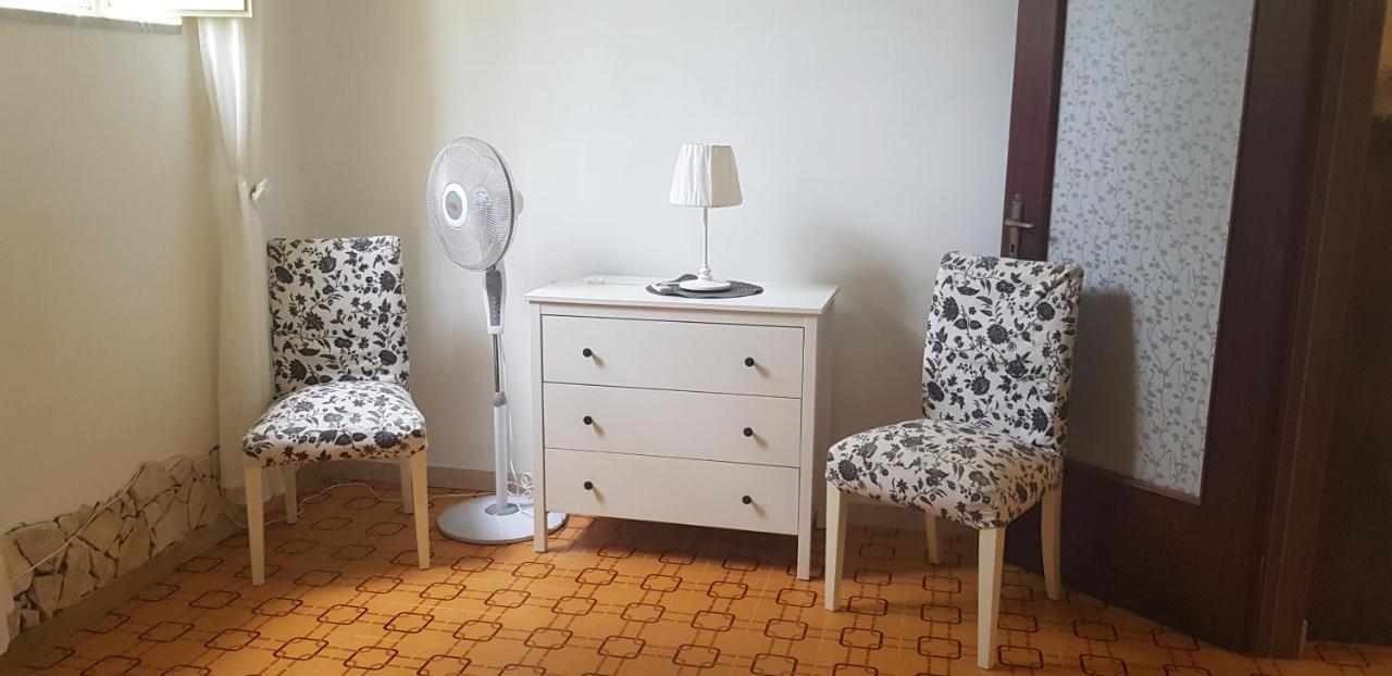 Casa Capri Lejlighed Giardini Naxos Eksteriør billede