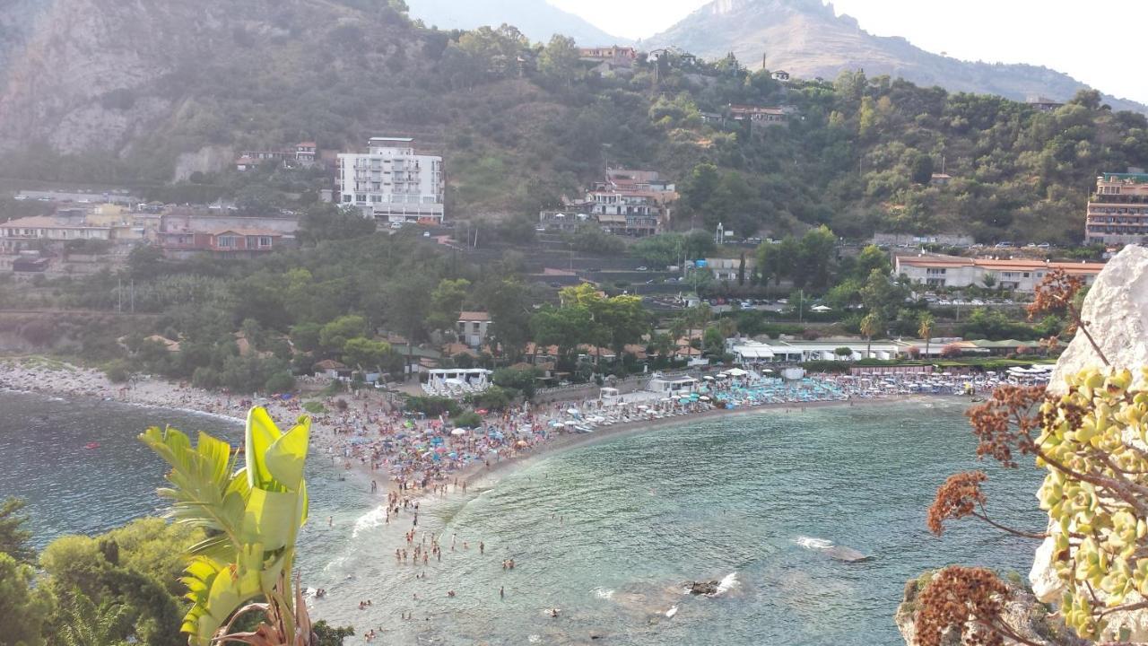 Casa Capri Lejlighed Giardini Naxos Eksteriør billede