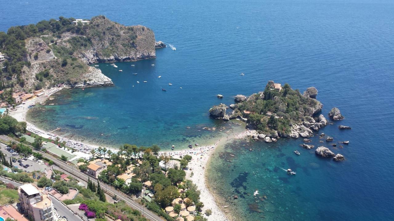 Casa Capri Lejlighed Giardini Naxos Eksteriør billede